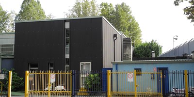 La piscina comunale - ingresso La piscina comunale - ingresso