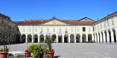 Piazza Ottinetti Piazza Ottinetti