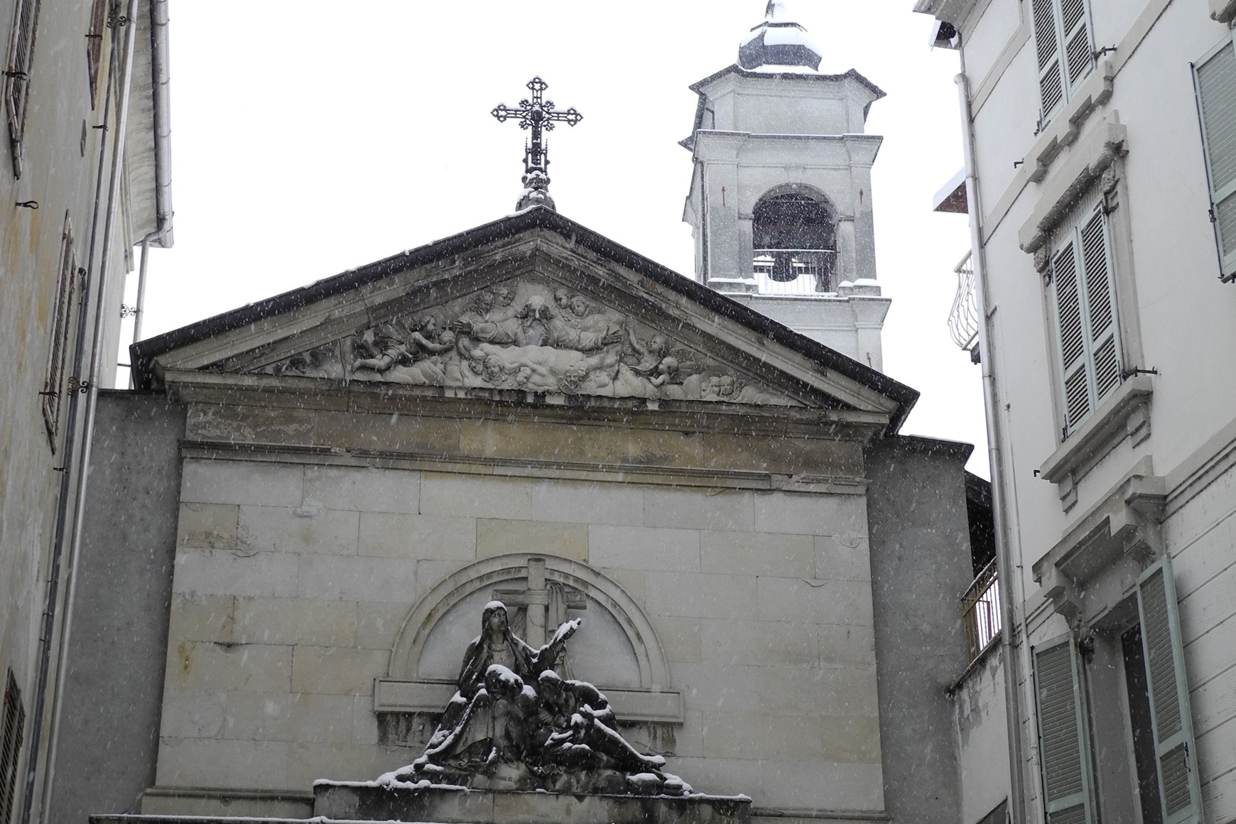 La facciata della Chiesa di Santa Croce La facciata della Chiesa di Santa Croce